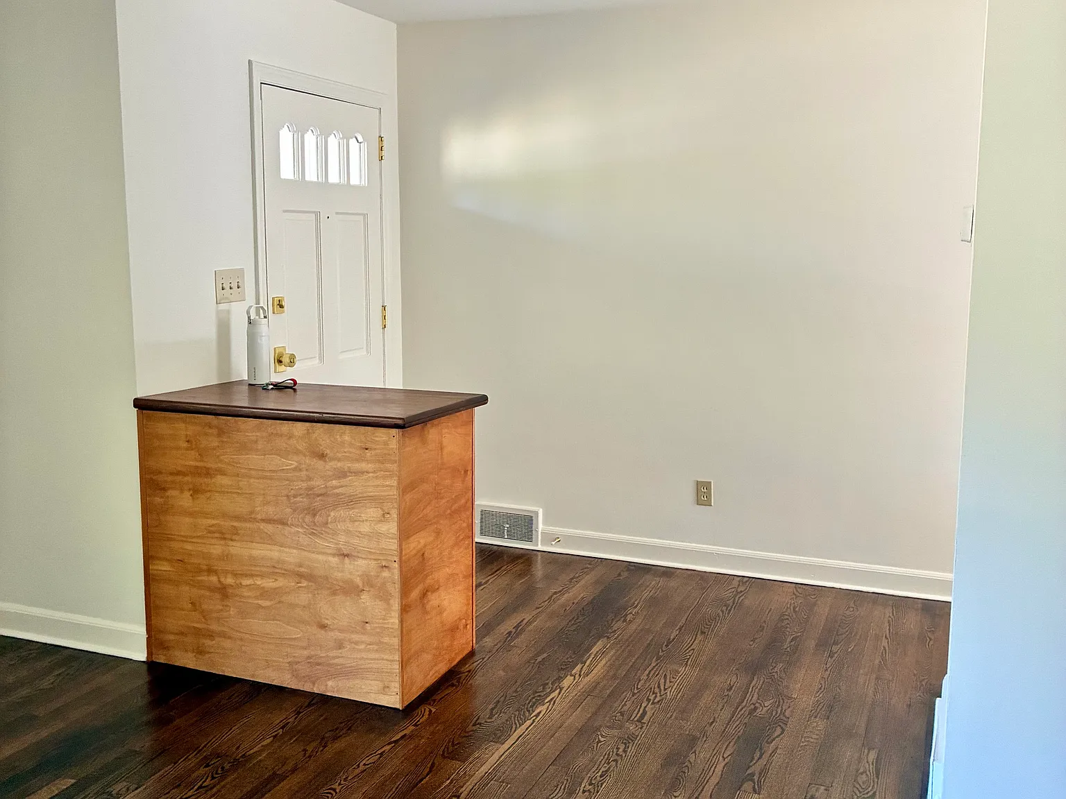 3 bed, 1500 sqft, $2,600 — Photo 4