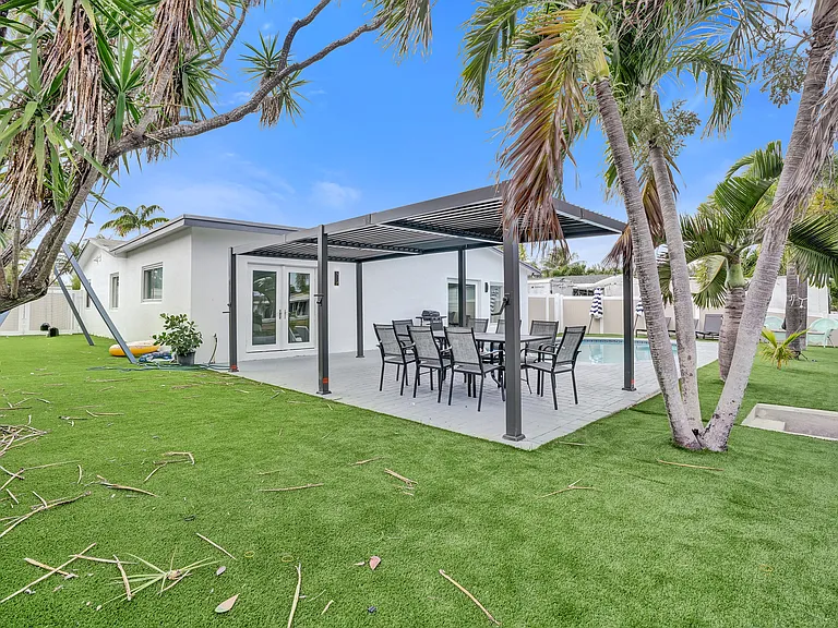 4480 SW 34th Dr — Photo 53