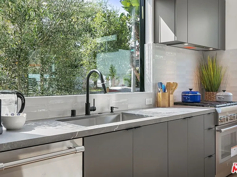 1236 N Spaulding Ave #3 — Photo 5