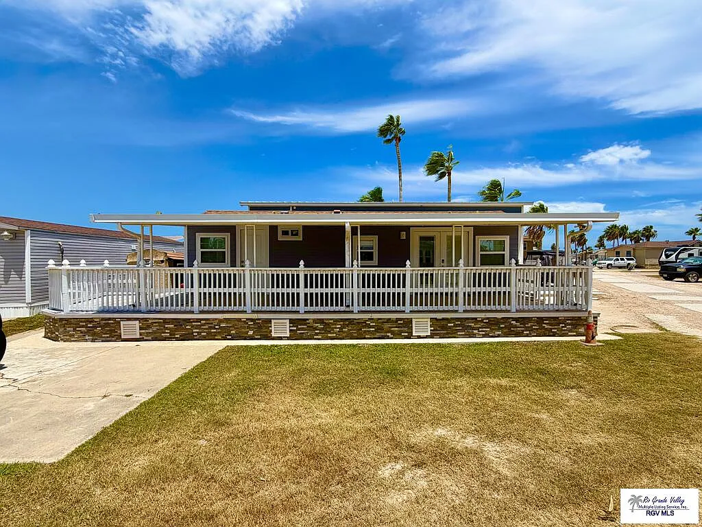 1 bed, 1.0 bath, 420 sqft, $1,800 — Photo 3