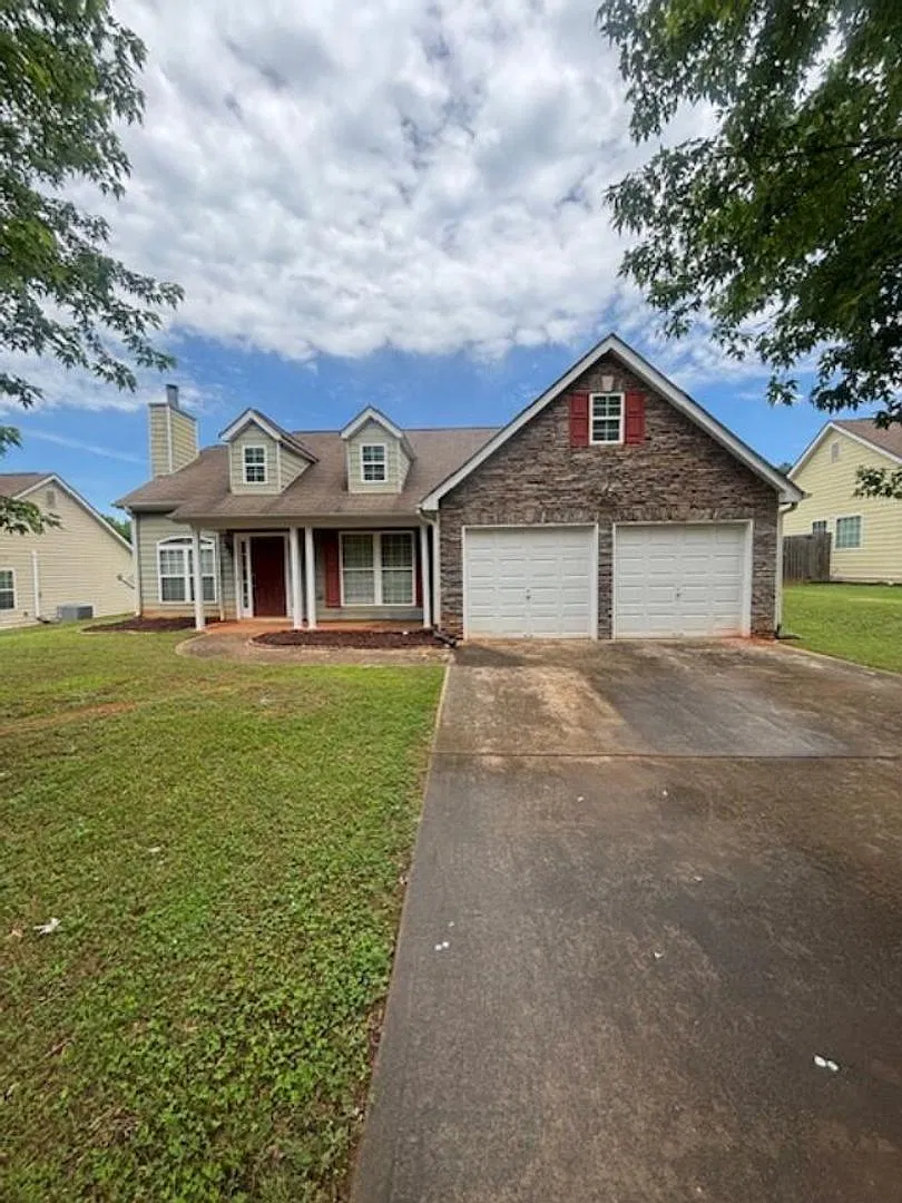 Charming Ranch Home in Desirable McDonough Location — Photo 1