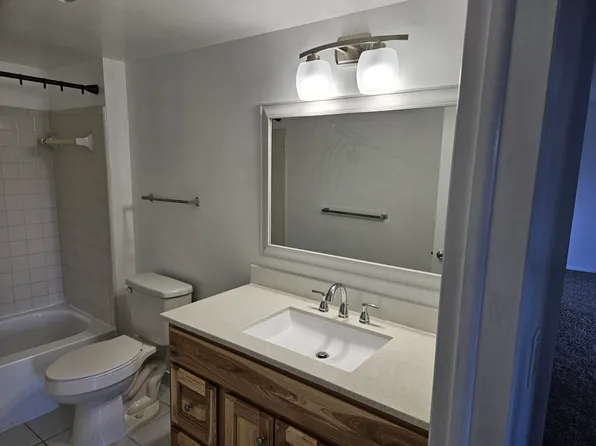 29901 Lorraine Ave APT 5, Warren, MI 48093