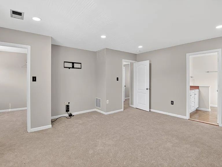 4315 Castletower Ct — Photo 13
