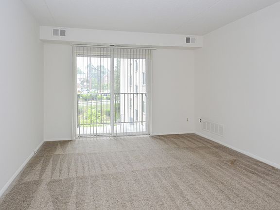 Gladstone Towers Living Room