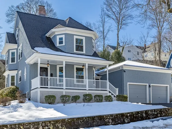 28 Tanager St, Arlington, MA 02476