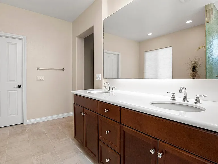 10667 Golden Willow Trl #150 — Photo 25