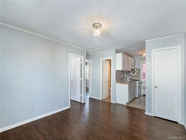 75 South St — Photo 2