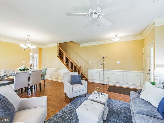 5th image of 39 Phineas Ln
