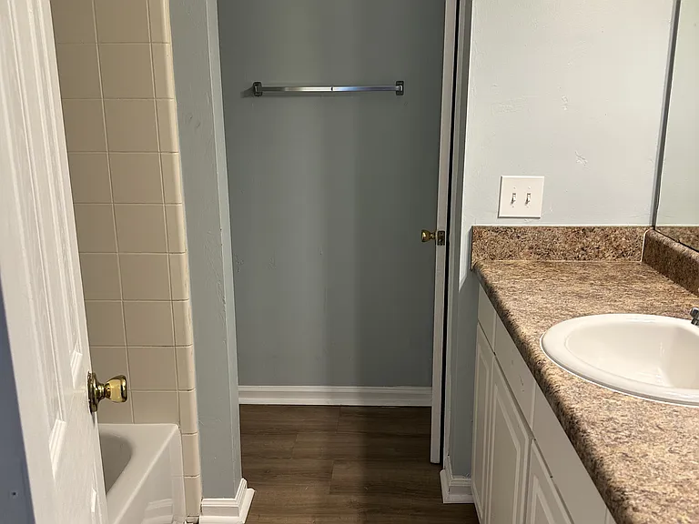 2210 Keith St — Photo 13