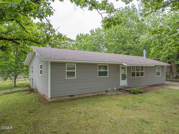 2nd image of 45 Tanglewood Dr