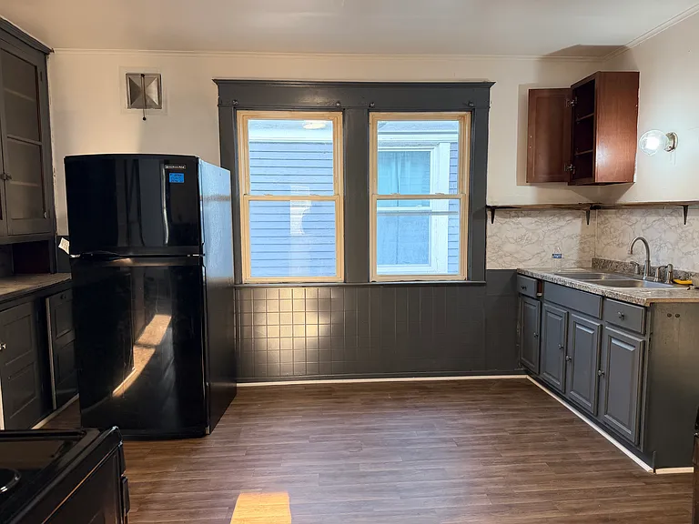 634 E Ferry St #2 — Photo 8