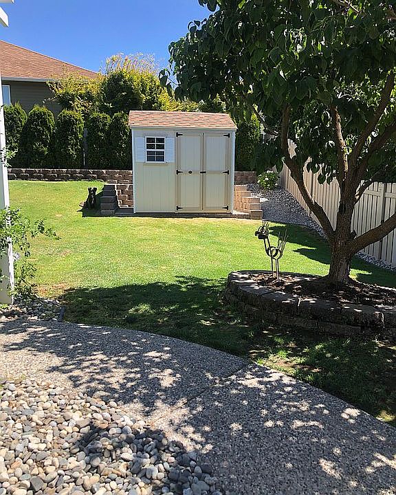 1st image of 1621 Hannah Way