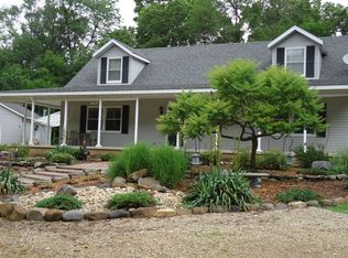 505 S Townline Rd, Seatonville, IL 61359