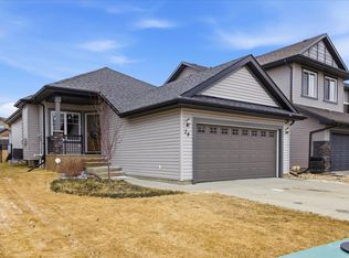 28 Hewitt Cir, Spruce Grove, AB T7X 0K6