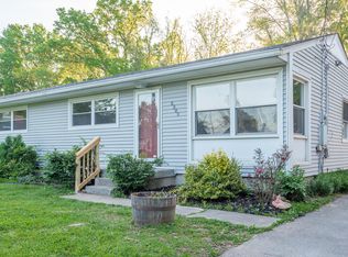 5309 Red Leaf Rd, Louisville, KY 40218