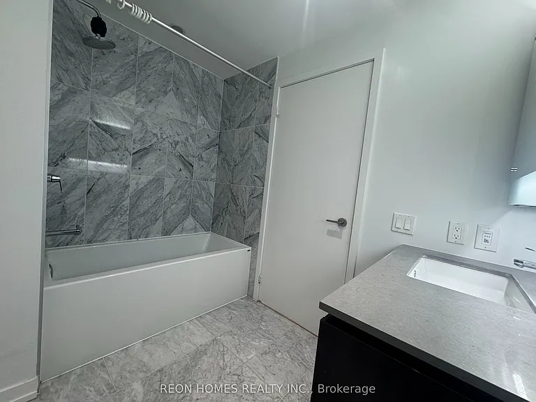115 McMahon Dr #1603 — Photo 16