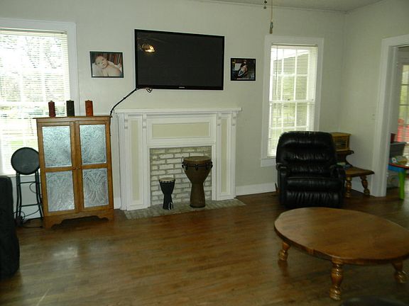 3rd image of 308 S 2nd St