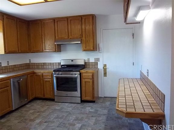 Breakfast Counter/Desk Area in Kitchen