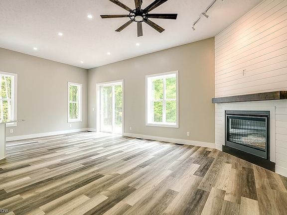 4th image of 10998 Scranton Woods Trl