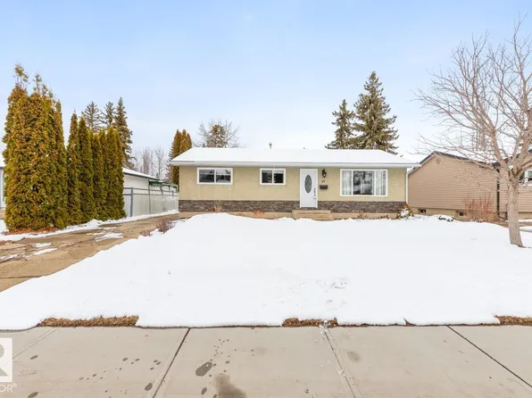 39 Crane Rd, Strathcona County, AB T8A 0J1