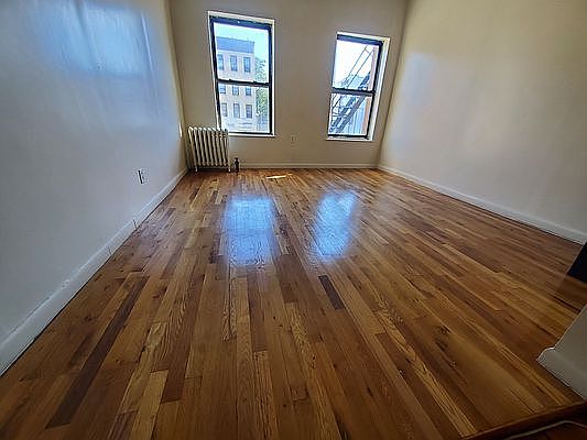 3rd image of 784 4th Ave APT 4B