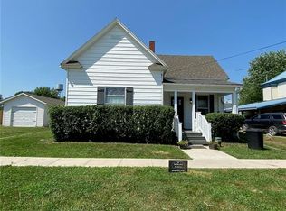 305 W School St, Hamilton, MO 64644