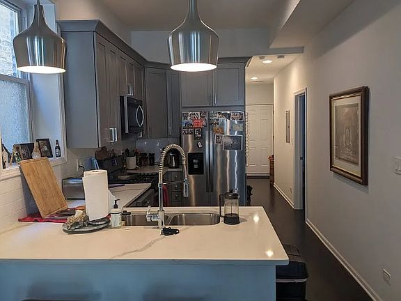 3rd image of 1448 N Washtenaw Ave #2