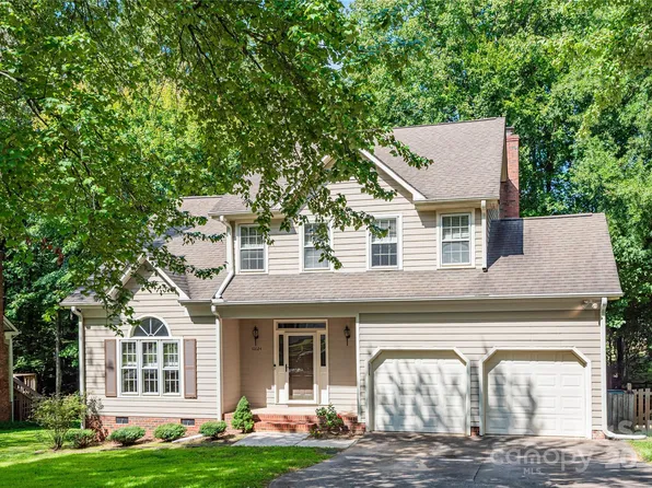 10024 Avon Farm Ln, Charlotte, NC 28269