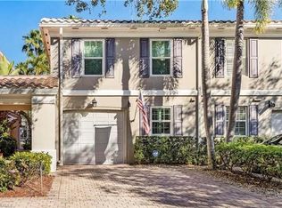 5733 Cove CIR, NAPLES, FL 34119