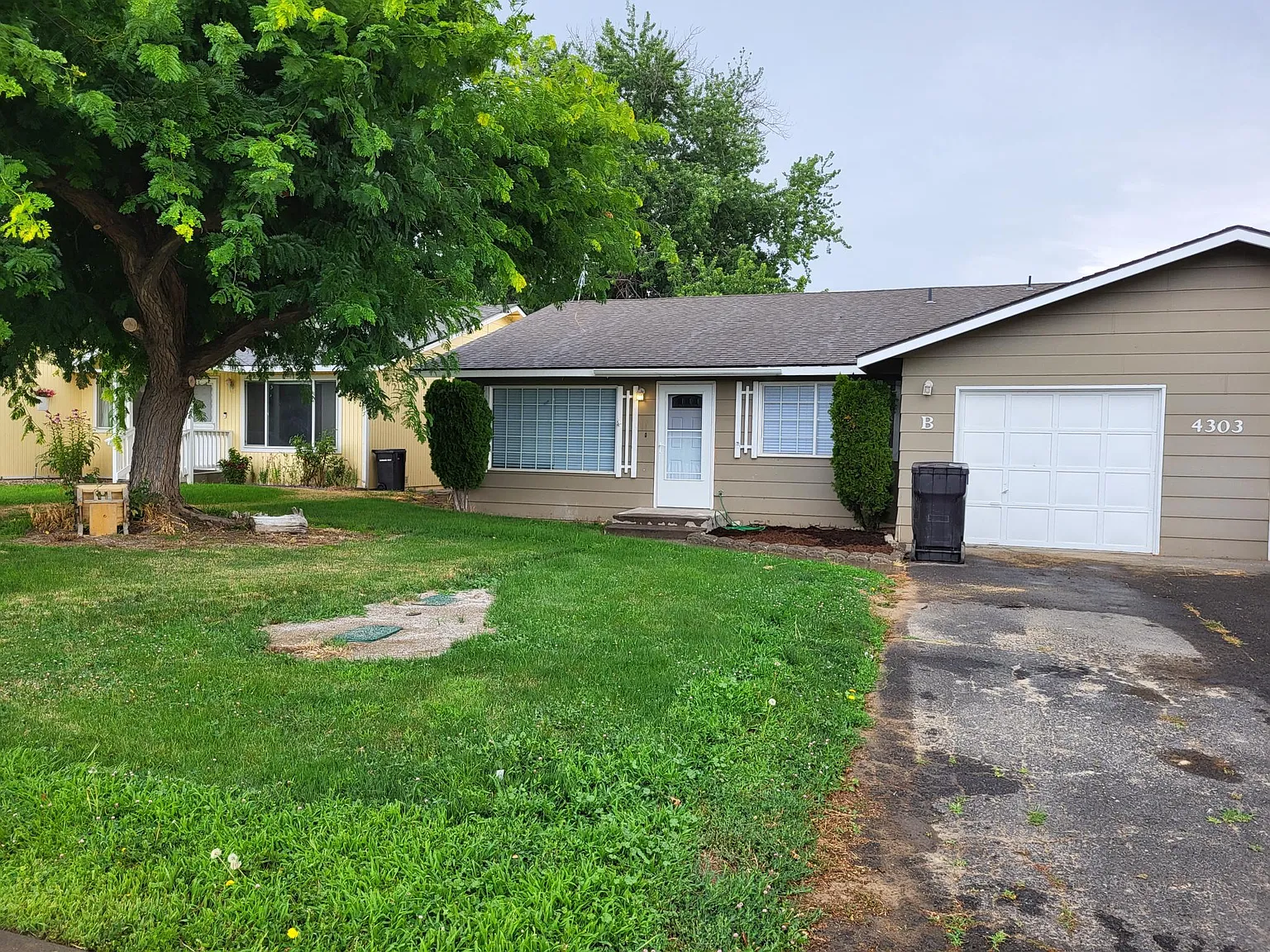 4303 W Viola Ave — Photo 2