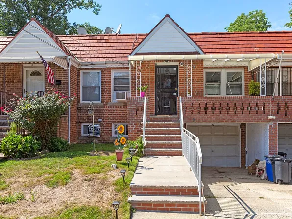 2904 164th St, Flushing, NY 11358