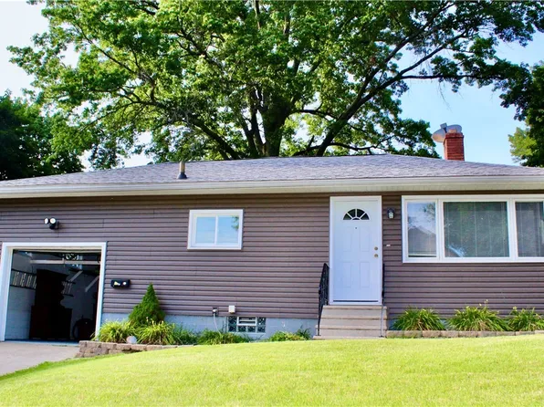 1399 Newton St, Akron, OH 44305