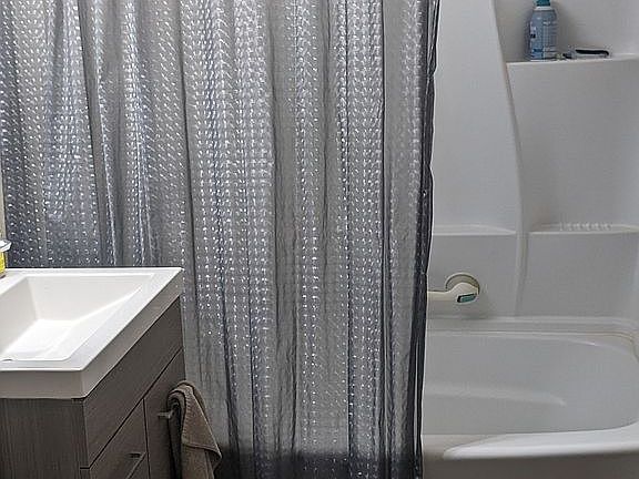 3rd image of 615 West St #41