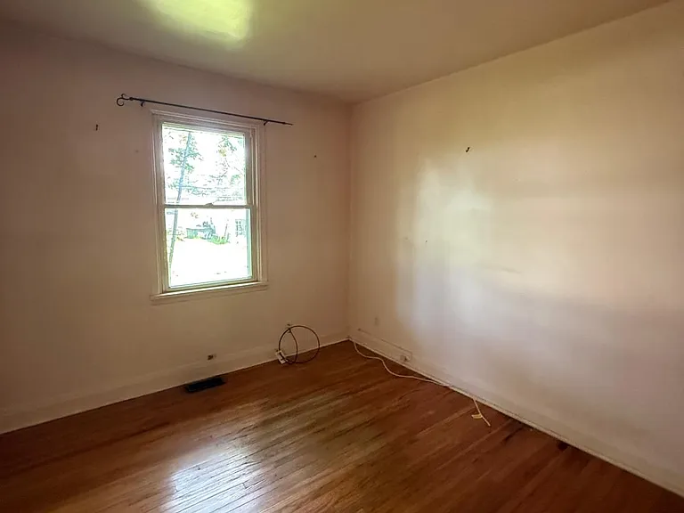 88 Crestview Ave — Photo 16