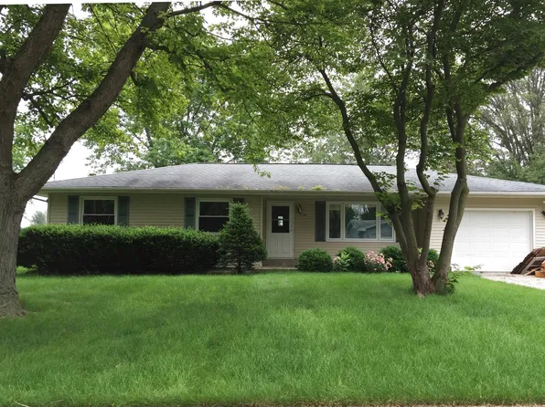 106 N Marilyn St, Ogden, IL 61859