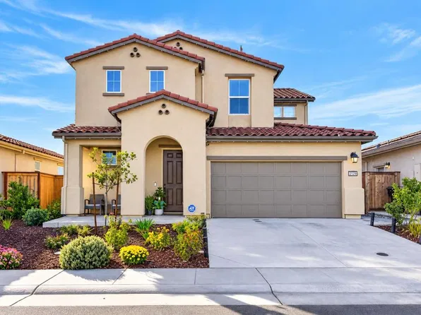 2129 Borealis Cir, Roseville, CA 95747
