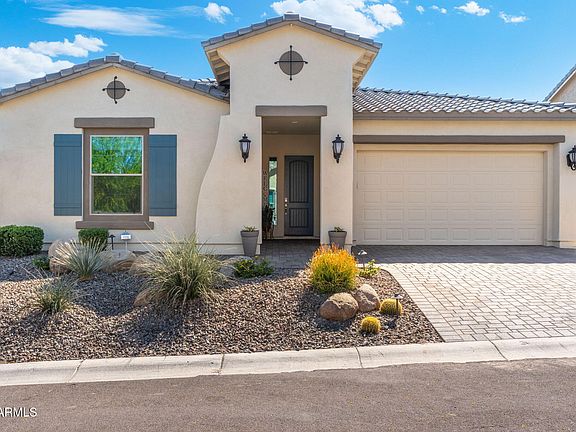 2nd image of 21237 W MINNEZONA Avenue