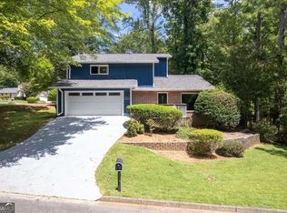 130 Sweetwood Way, Roswell, GA 30076