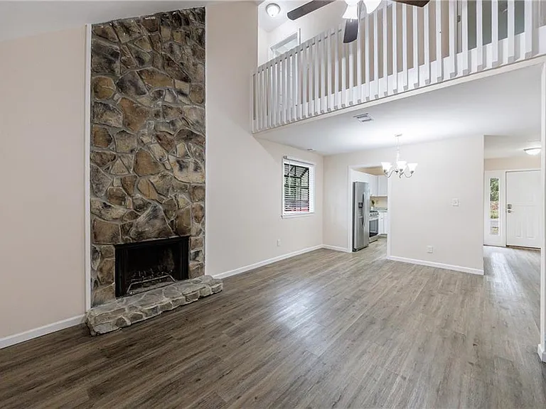1248 Falling Water Dr SE — Photo 18