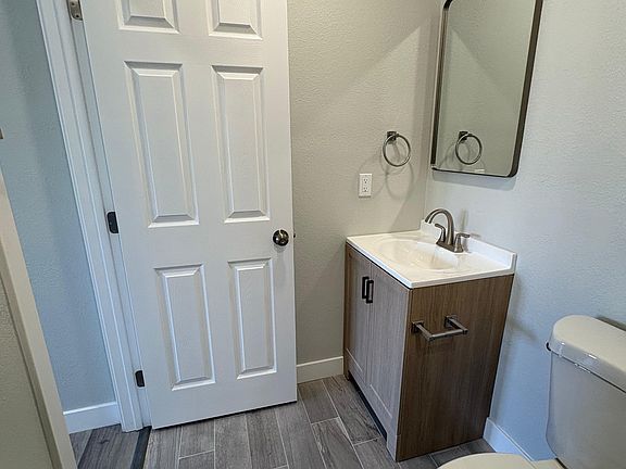 5th image of 10832 Deering St #2