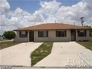 3705 SW Santa Barbara Pl — Photo 1