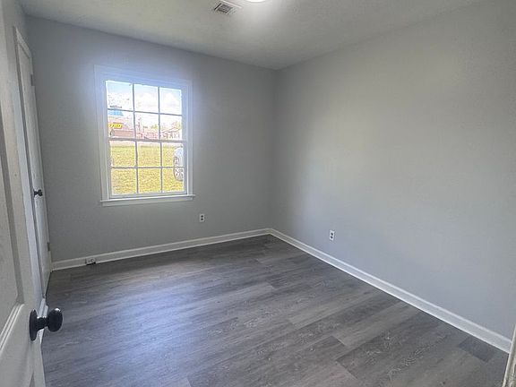 4th image of 4611 Virginia Loop Rd