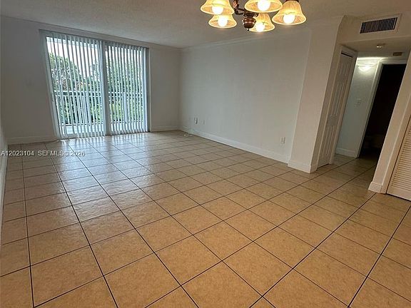 3rd image of 6930 Miami Gardens Dr APT 1-408