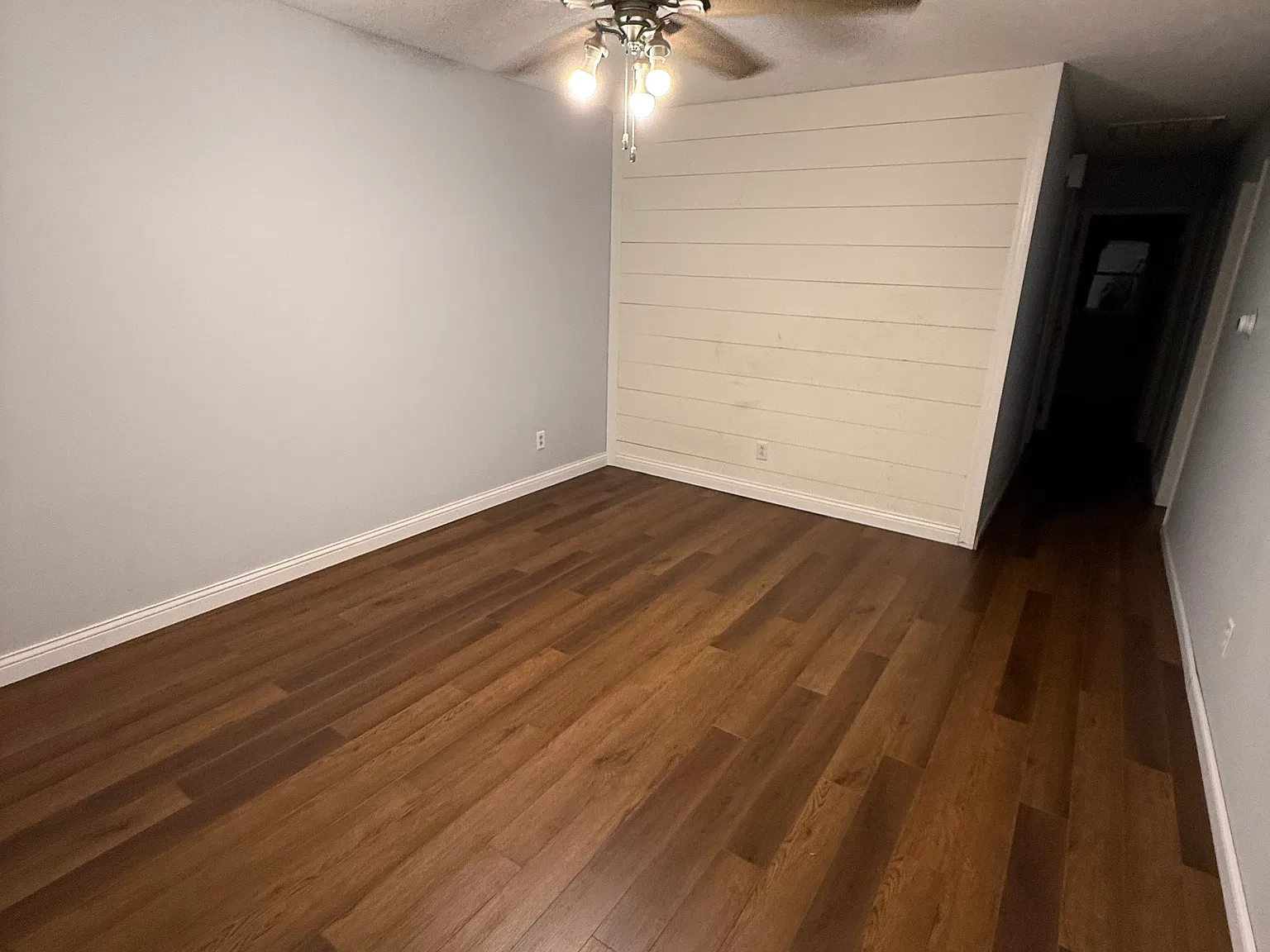 3 bed, 925 sqft, $1,400 — Photo 2