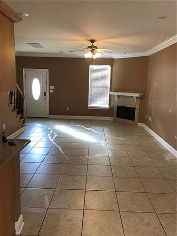 2nd image of 5016 Anthony Ln