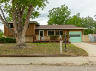 17 McBurney Blvd, Colorado Springs, CO 80911