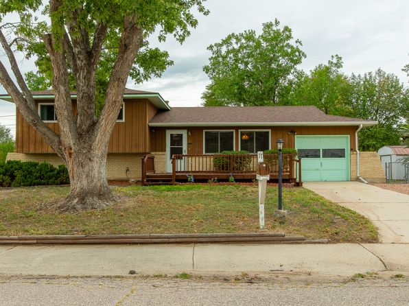 17 McBurney Blvd