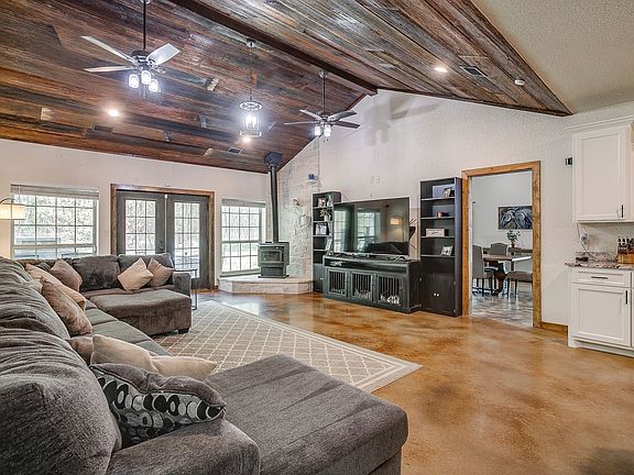 5th image of 201 Curry Rd