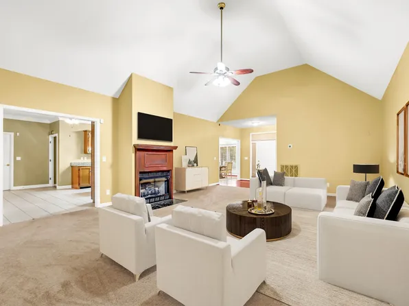 453 Stonemeadow Rd, Clarksville, TN 37043