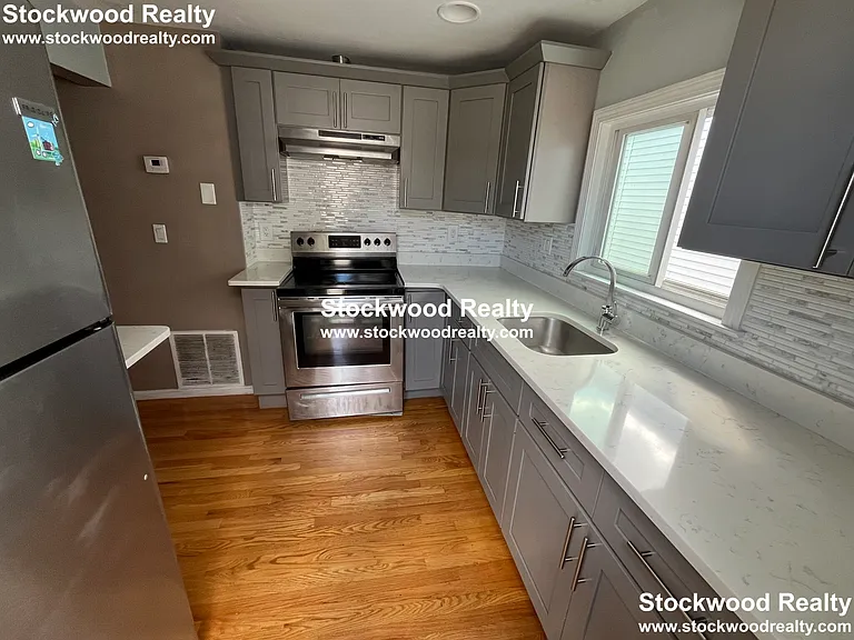 949 Dorchester Ave #3 — Photo 3